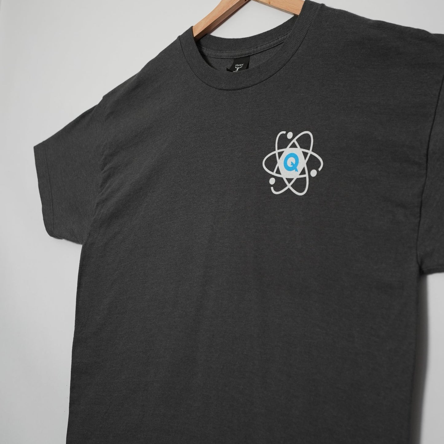 QUANTUM BEARINGS “ATOM LOGO” TEE (XL)